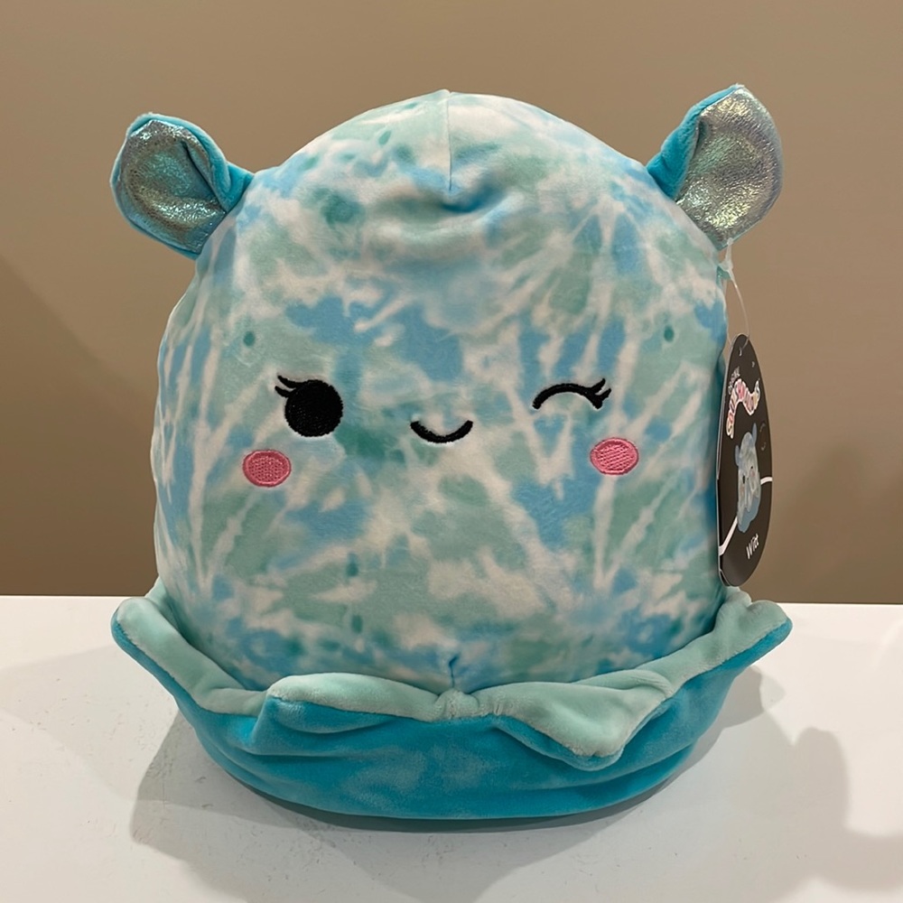 NWT 8” Witt the Tie-dye Dumbo Octopus Squishmallow-Select Series